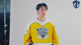 تماشای پشت صحنه ام وی Hear me out از اکسو با زیرنویس فارسی چسبیده