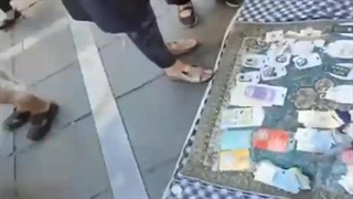 رشوه گرفتن ماموران شهرداری از دستفروشان