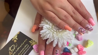 آموزش طراحی ناخن صفر تا صد در آموزشگاه گل گیس