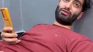 کلیپ طنز کوتاه گروه های خانوادگی توسط (Arash Yankee)