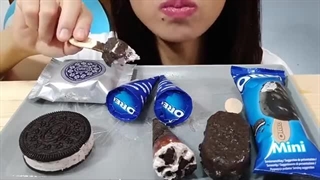 ASMR OREO ICE CREAM PARTY EATING SOUNDS