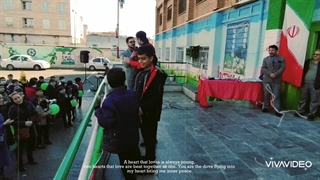 اجرای مسابقه خوانندگی در جشن مدرسه گروه موسیقی و هنری آوین