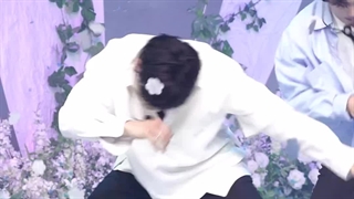 ⋆ فن کم کیم جی وونگ " Kim Jiwoong " عضو گروه زیروبیس‌وان " ZeroBaseOne " در اجرای in bloom