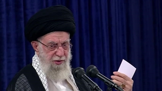 اگر در حوزه از اهمیت تبلیغ غفلت شود دچار استحاله فرهنگی می شویم - رهبر انقلاب