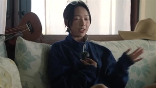 موزیک ویدیو Perfect Blues از Hannah Bang