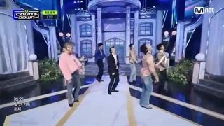 اجرای آهنگ cream soda از exo