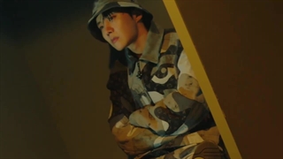 پشت صحنه‌ی عکس برداری جیهوپ برای برند لویی ویتون Louis Vuitton