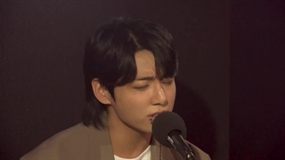 اجرای کاور آهنگ Let There Be Love از جونگکوک در Live Lounge