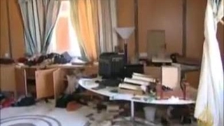 مشهد متناقض لحیاة عائشة القذافی وغیرها من العامة