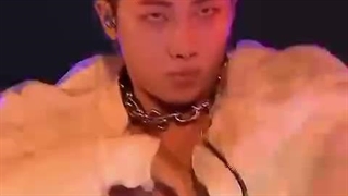 اینم از لیدر کیوتمون (: میکس سم نامجون... ای خدا با اون لباس دایناسوریاش(((: