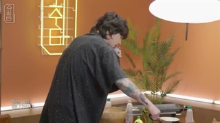 کلیپ کارائوکه‌ی جونگکوک در قسمت پانزدهم برنامه‌ی شوچیتا: به وقت نوشیدن با شوگا (لینک زیرنویس در کپ)