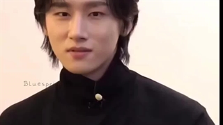 منم همیشه دوست‌داشتم مثل آی.ام حرف بزنم ولی آخرش منم مثل بم‌بمم :)))