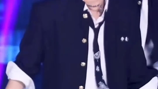 کدوم هیسونگو باور کنیم ، اونی که رو استیج یا…