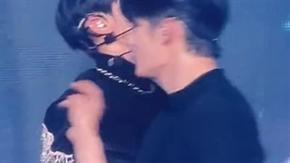 خودش کم بود به مکنه‌ام از اینجور چیزا یاد میده :)