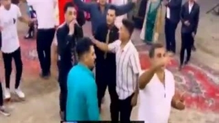 هومن پناهی  مشکی بپوش که مشکی رنگ عشقه کی گفته مشکی بتوزشته؟ لالالای خار تو پامه پس پامه کنج پامه گل پامه بن پامه