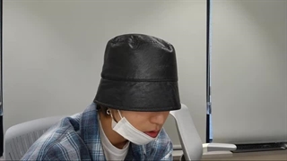 لایو هان ( STRAY KIDS) با زیرنویس فارسی آنلاین ♡♡ در تاریخ 2023.8.26. ( درخواستی)