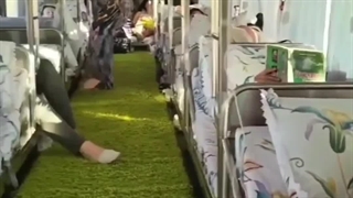 اتوبوس با تخت دو طبقه جهت مسافرت های طولانی