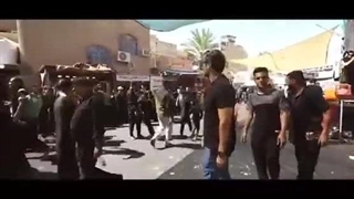 واکنش جواد قارایی به شایعه مهاجرتش در حاشیه راهپیمایی اربعین ۱۴۰۲