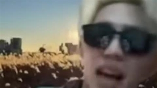 اجرای مجازیه ردی تو لاو هیچ کم از حضوریش نداره