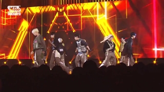 اومدش گریه بکنیددد اجرای فنتسی بویز با On shot