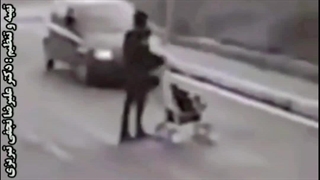 فیلم صحنه کمک جن مومن به بچه نوزاد و مادرش در تصادف رانندگی مرگبار