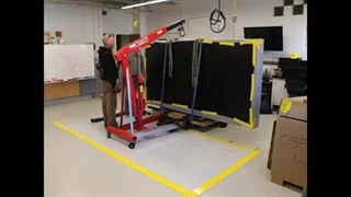 نصب یک میز اپتیکی در آزمایشگاه CVISS