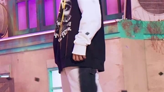 فن کم اجرای اونسوک با آهنگ get a guitar (درخواستی)