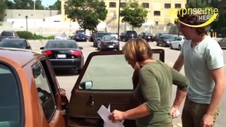 وقتی ماشین رویاییتو کادو بگیری، عکس العملت چیه؟