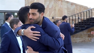 پشت-صحنه-ای-پر-از-ادا-و-اطوار-عکاسی-از-بازیکنان-تیم-ملی