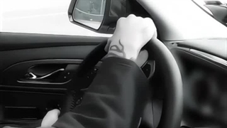 رو آهنگش قفلی زدم..نمیدونم چرا :/