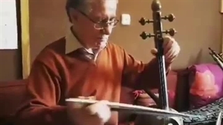 دو اجرای کوتاه استاد علی اکبر شکارچی بختیاری و لری، سیت بیارم، شیرعلیمردون