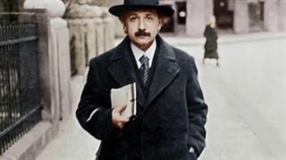 داستان زندگی آلبرت انیشتین : تولد و زندگی آلبرت انیشتین در سه دقیقه