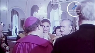 آیین سلام نوروزی سال ۱۳۵۱ با حضور محمدرضا شاه پهلوی و خاندان سلطنتی ایران و شخصیتهای ایران و جهان در کاخ گلستان