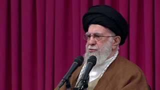 دیدار جمعی از بانوان با رهبر معظم انقلاب در آستانه میلاد حضرت زهرا(س) ۱۴۰۳/۹/۲۷