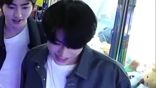 کی قوی تره؟! قبل اینکه ویدیو رو ببینید بگید به نظرتون نیکی جیک هیسونگ یا سونگهون ؟