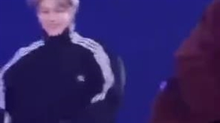 اخخخ ......یکی جونگوون رو بگیره...