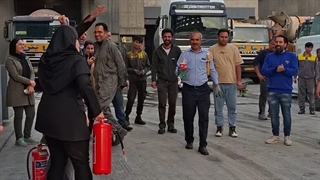 برگزاری کلاس ایمنی آتشنشانی در کارخانه آزمابتن ماد برای همکاران مجموعه