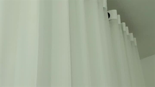 پرده پانچی حریر ساده برای اتاق خواب پسر