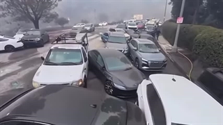 14031020: آتش آخرالزمانی و غیر قابل کنترل با علت ناشناخته در لس انجلس