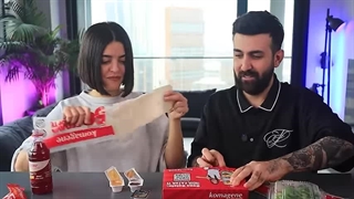 ❌ چالش ۲۴ ساعت خوردن تندترین غذای فست فود های زنجیره ایی ❌(ختن)