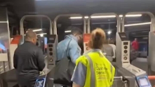 فرهنگ تمدن غرب در نیویورک و استفاده بهینه و بدون هزینه از مترو...