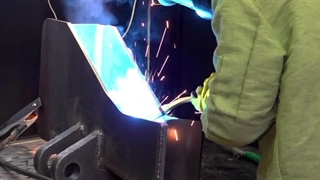 طراحی و ساخت انواع سوله‌های صنعتی +  استعلام هزینه سوله