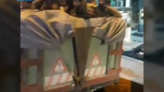 روش عجیب قاچاق افغانی ها با کامیون