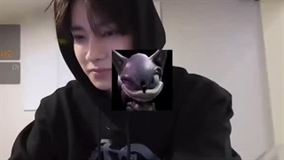 از شدت جذابیتش میخوام گریههه کنمم^^~راستی لینک چت ناشناس تو کپشنه: