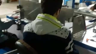 ساخت دستگاه پرکن و دوخت و راه اندازی خط تولید دستمال کاغذی فلکسی برای مشتری محترم