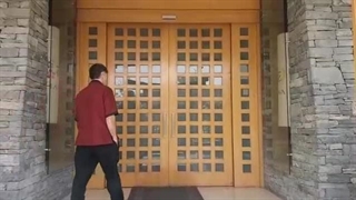 تعمیر درب اتوماتیک شیشه ای فروشگاهی